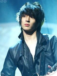 Choi Jong - # Choi Jong Hoon- Leader, Lead Guitarist - F.T Island xD