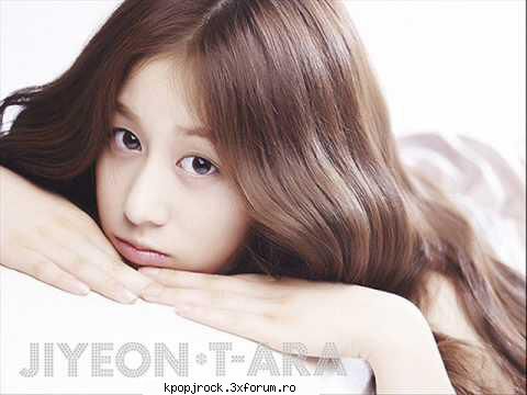 park ji yeon (hangul: 	
june 7, 1993 (age 17) 	
vocalist jiyeon