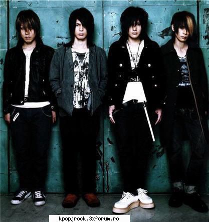 plastic tree is a japanese rock band which formed in december 1993 in chiba japan. they released