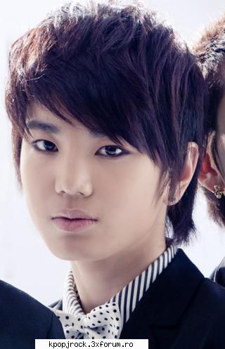 Sung Jong - SUNGJONG (Vocal, Maknae) Name: Lee Sung Jong - Infinite xD
