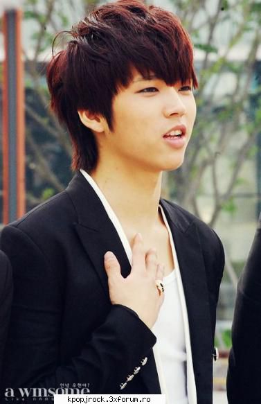 woohyun (main nam woo hyun february 08 type: b
hobbies: skiing, cooking. woo hyun