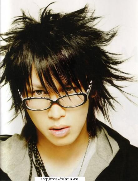 * 9 december. part: drummer. place of birth: chiba. yuuya