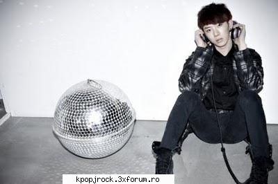 kwon kwon born august 28, 1989 (age 21), the leader and the lead vocalist the group.[16] was
